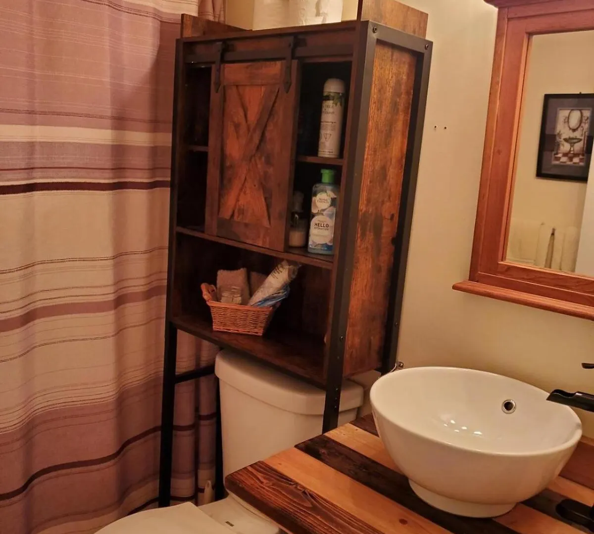 Cozy Quiet Suite With Private Hot Tub With Ocean Views Nanaimo Apartment